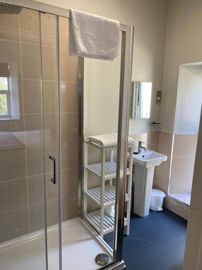 The Grosvenor Guest House Bude Bagian luar foto