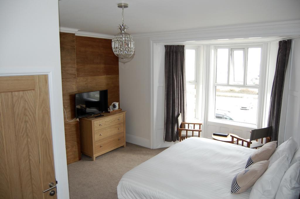 The Grosvenor Guest House Bude Bagian luar foto